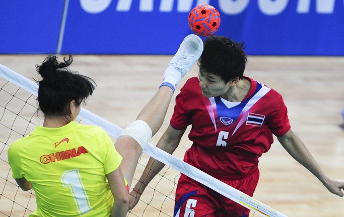Kung Fu oder Fußball: Sepak Takraw